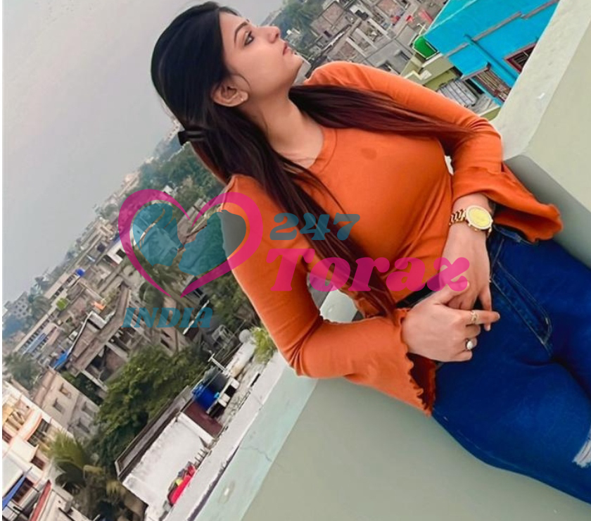 DelhiCall Girls in New Ashok Nagar    9999088516    Escorts ServiCes Women Seeking Men